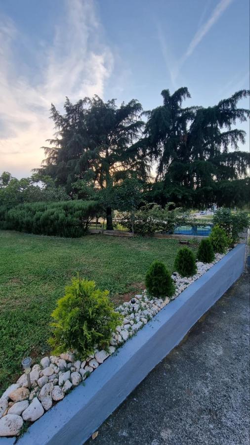 Guest House Jasmin Rovinj Exterior photo